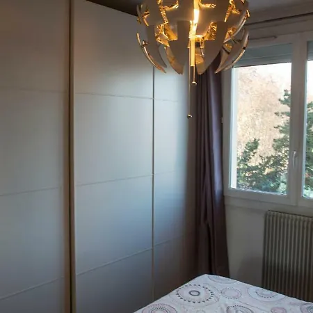 Malya & Parking Prive Apartment *